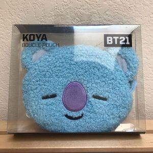 BT21 KOYA BOUCLE PURSE